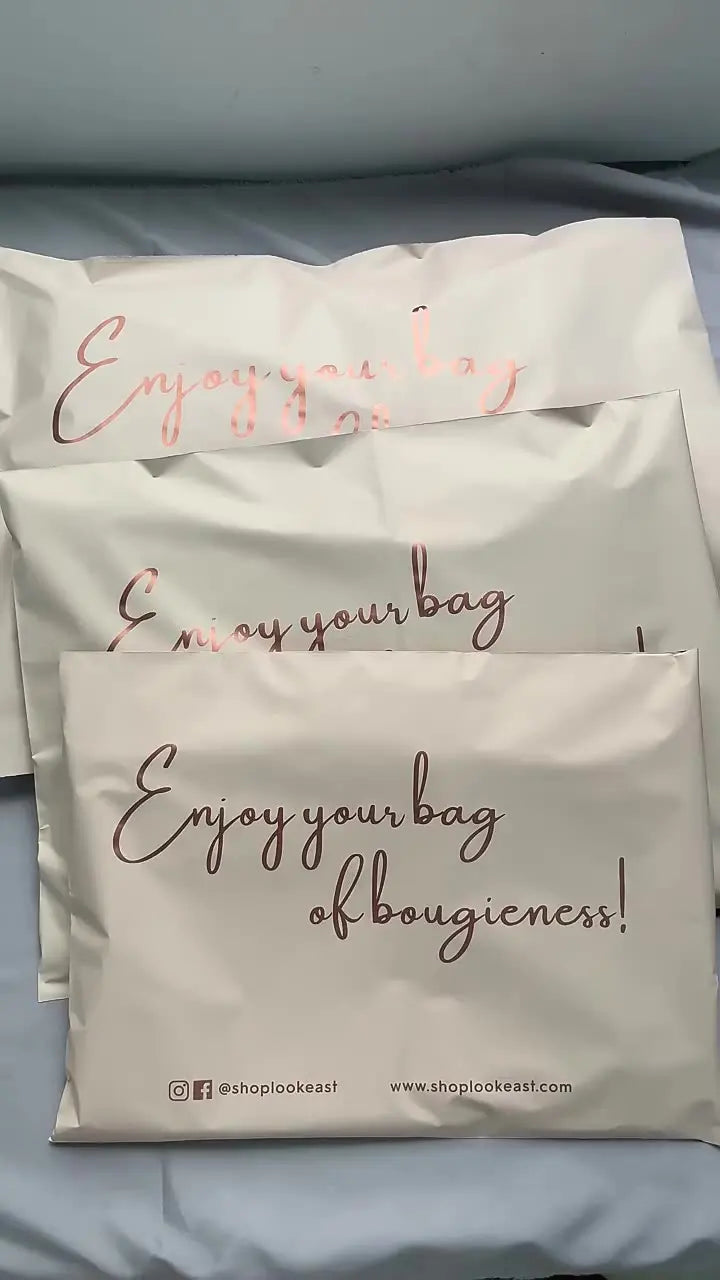 50 matte apricot pink shipping bags, suitable for clothing, parties, and gifts. Custom logos supported.