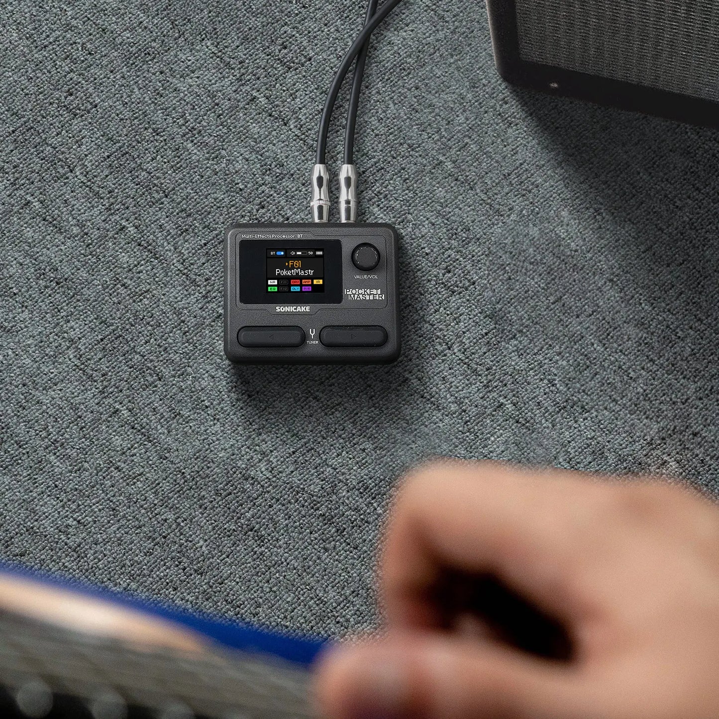 SONICAKE Local Pocket Master Compact Guitar Bass Amp 100+ Multi-Effects Pedal APP Control 1.77" LCD color screen QME-10