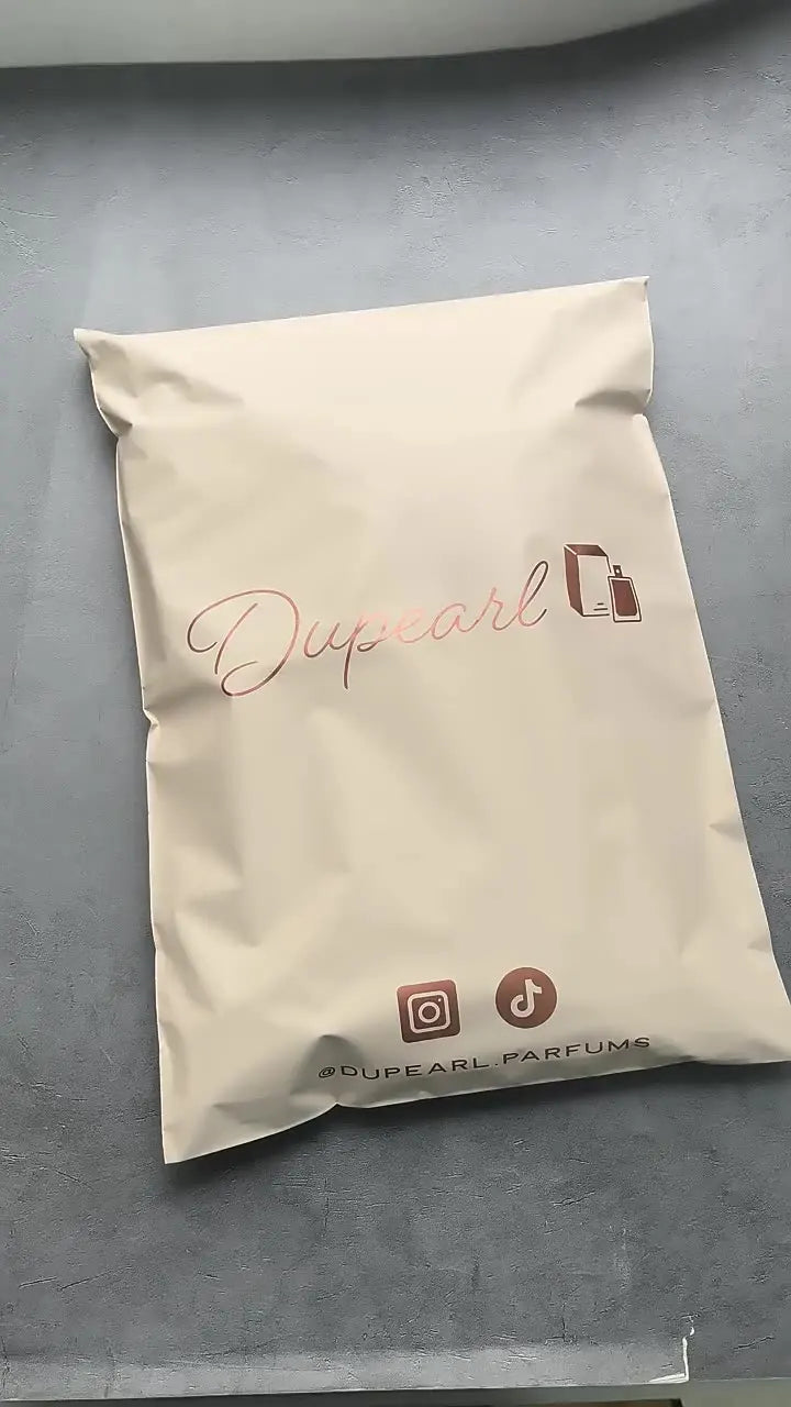 50 matte apricot pink shipping bags, suitable for clothing, parties, and gifts. Custom logos supported.