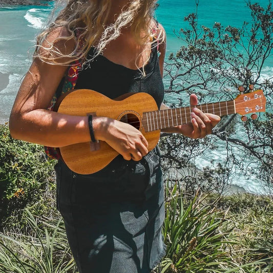 Professional 23inch Concert Mahogany Ukulele for Adult Beginners with Free Online Lessons Complete Starter Kit Including Gig Ba
