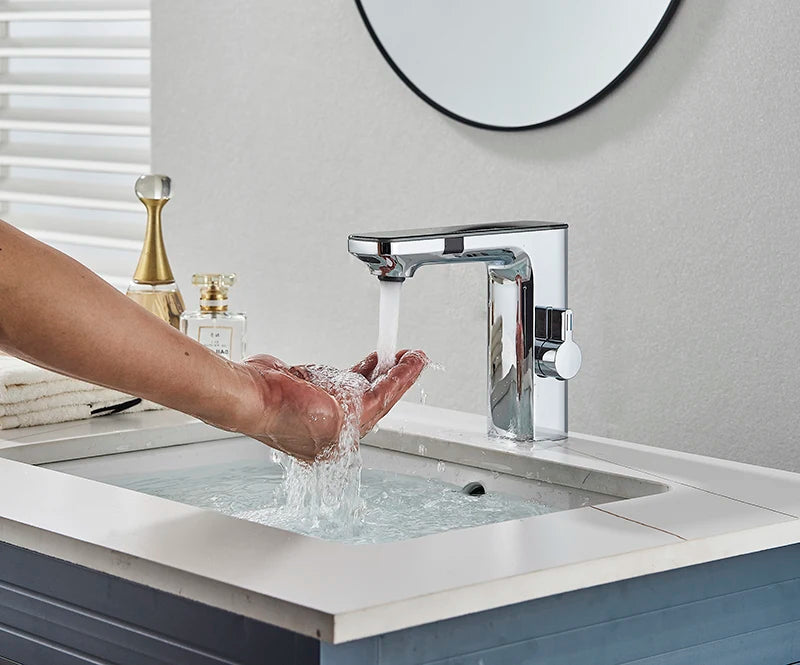 Luxury Silver Gray Smart LCD Daul Sensor Bathroom Basin Faucet Zinc Alloy Deck Mount Cold Hot Water Mixer Bathroom Sink Tub Tap